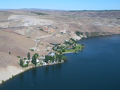 Upriver from Crescent Bar