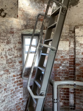 LighthouseLadder
